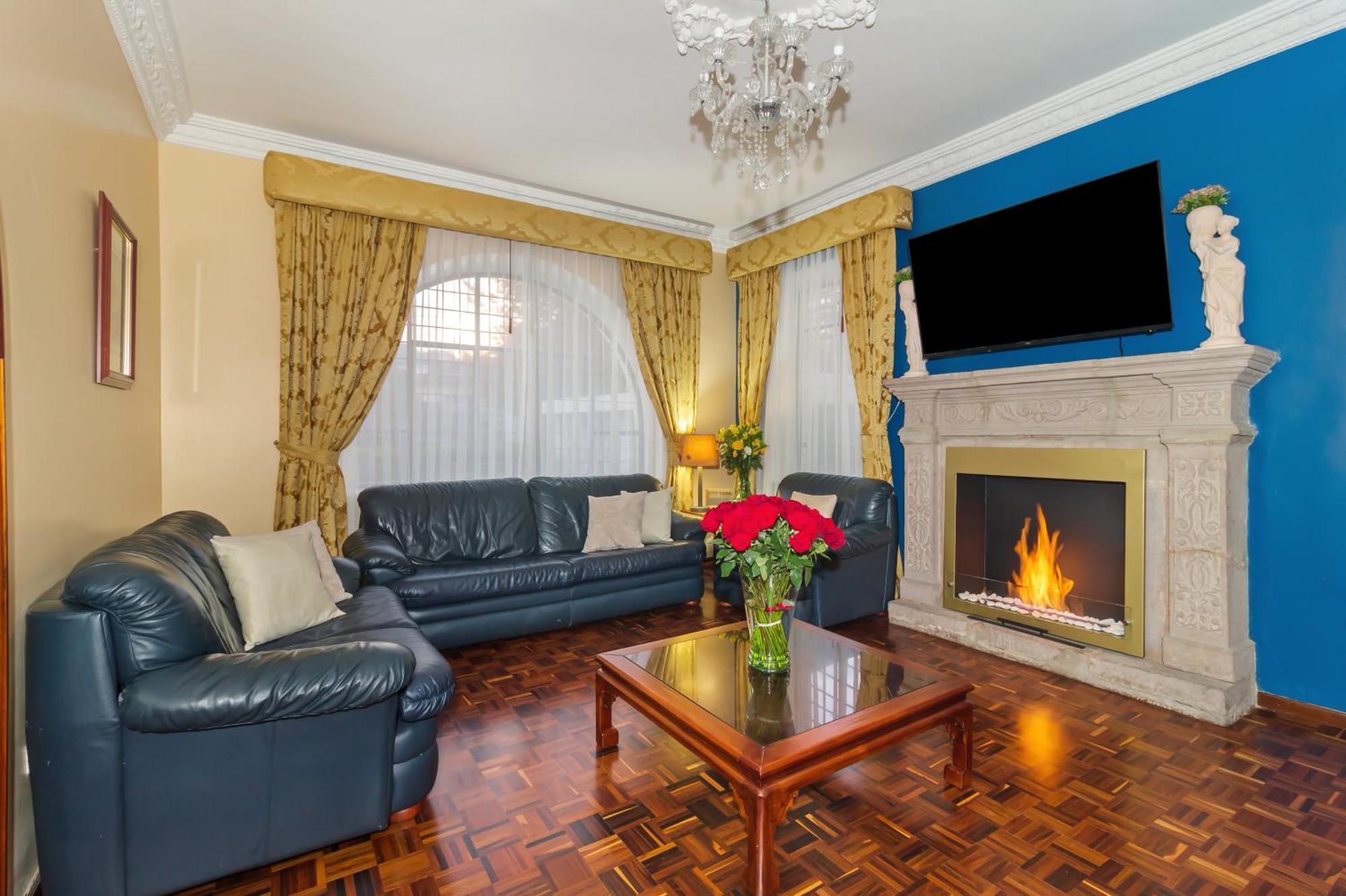 Hotel La Cartuja Quito Dış mekan fotoğraf