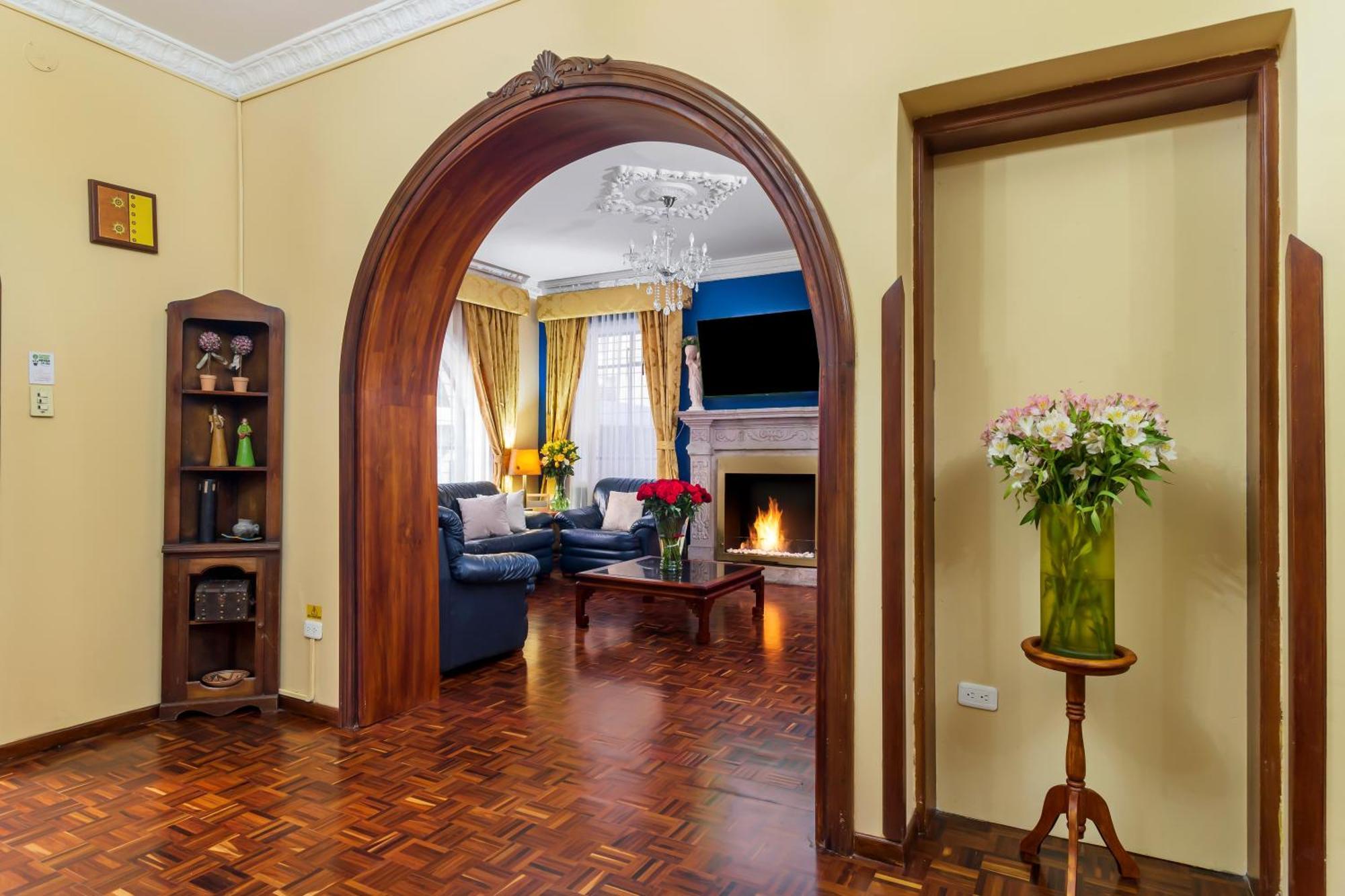 Hotel La Cartuja Quito Dış mekan fotoğraf