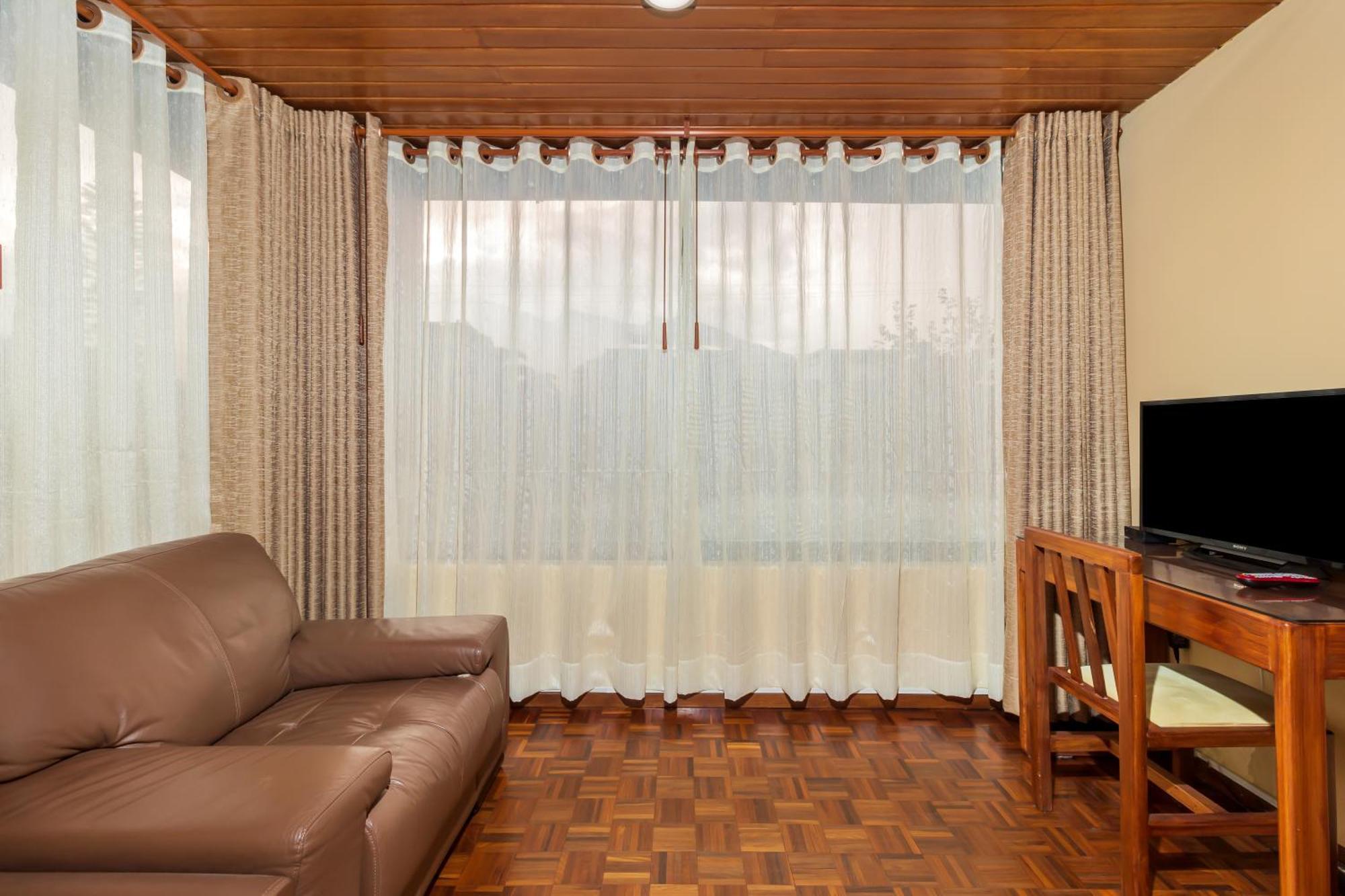 Hotel La Cartuja Quito Dış mekan fotoğraf