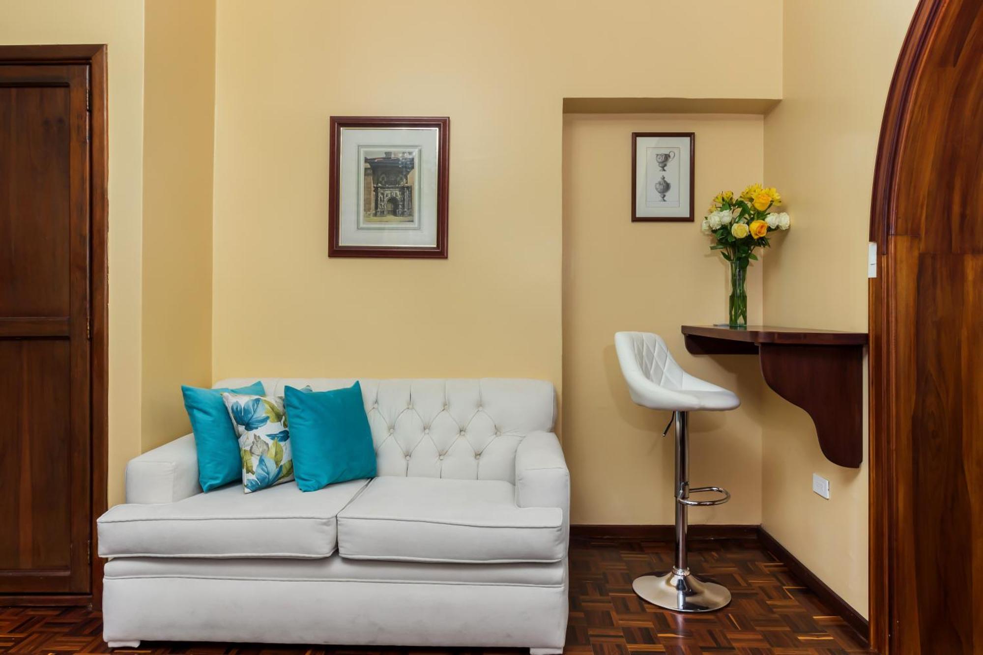 Hotel La Cartuja Quito Dış mekan fotoğraf