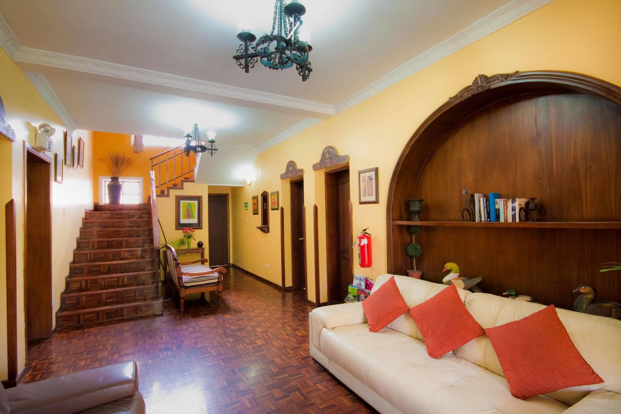 Hotel La Cartuja Quito Dış mekan fotoğraf
